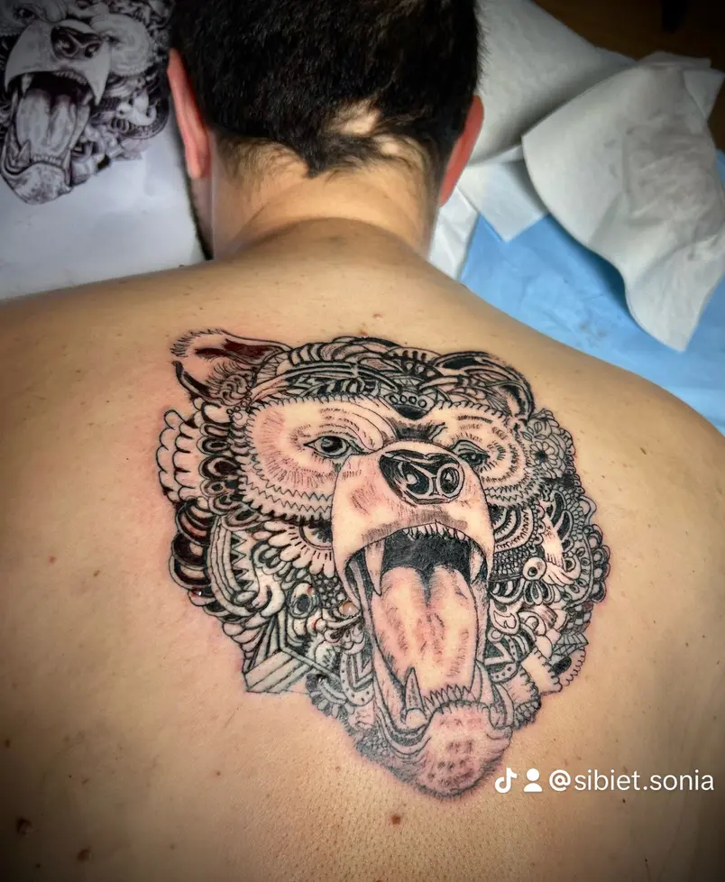 Tatouage artistique réalisé par Sonia Sibiet