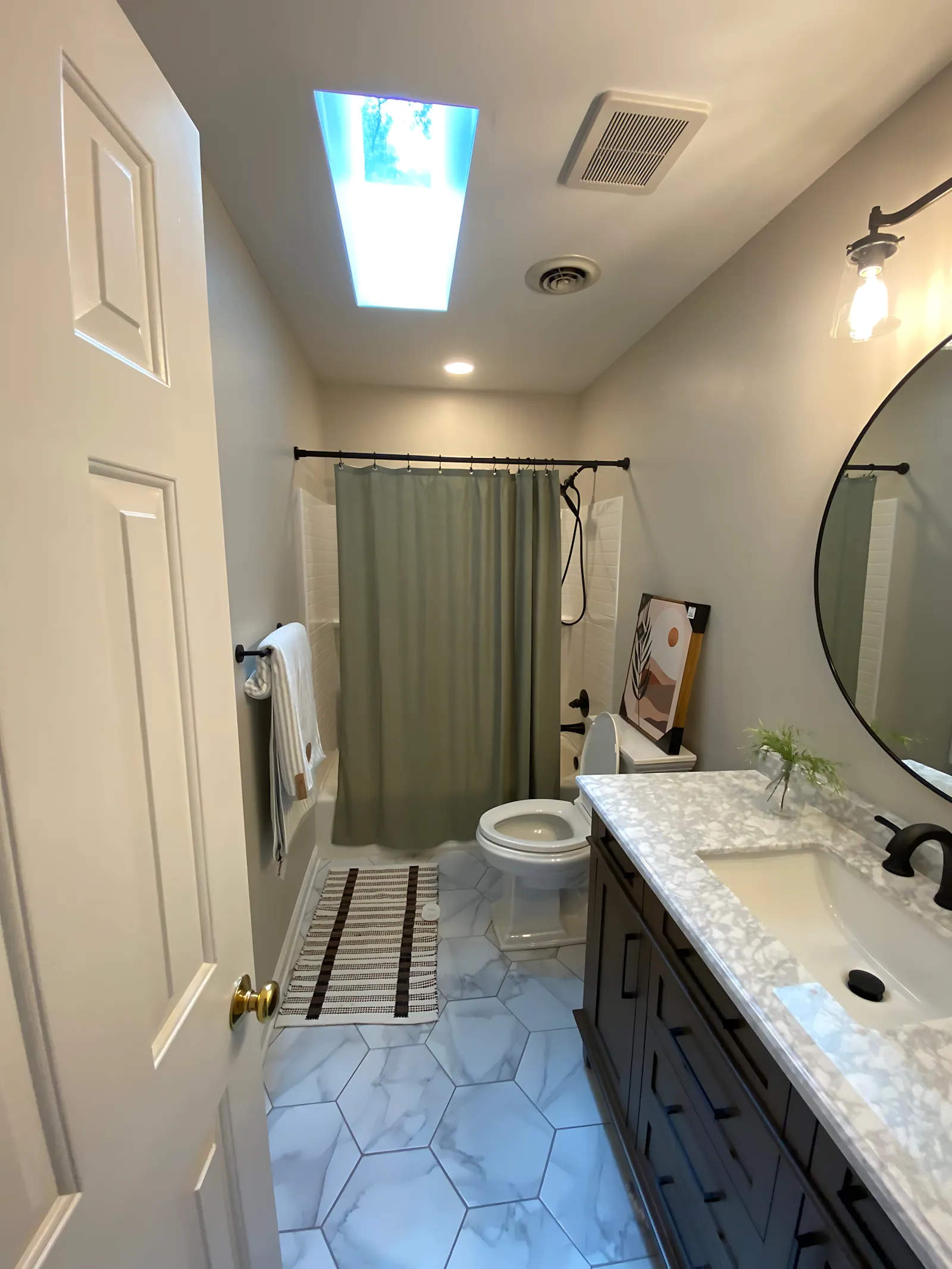 Custom bathroom vanity cabinetry in Richmond VA