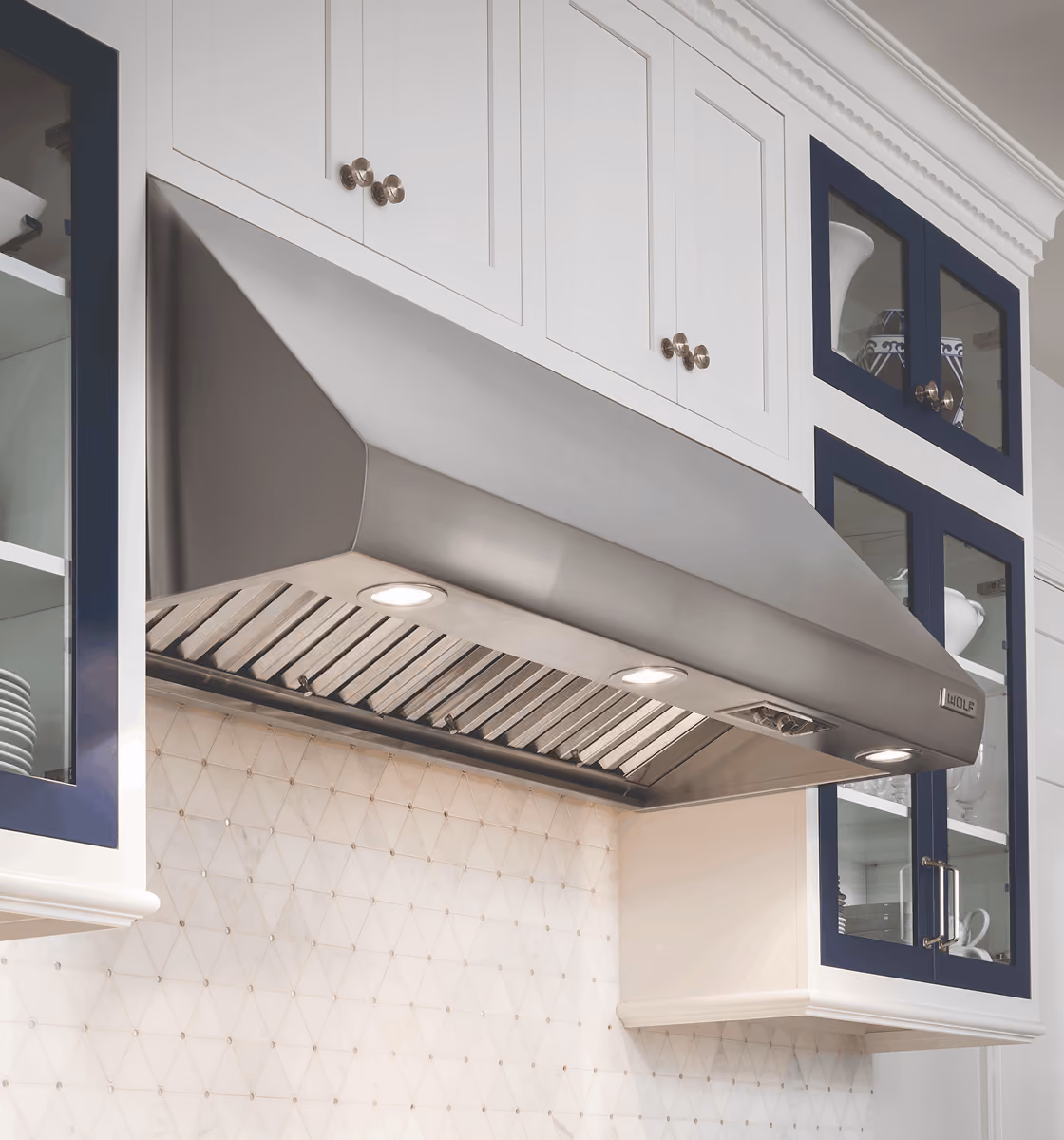Wolf cooker hood extractor for kitchen ventilation
