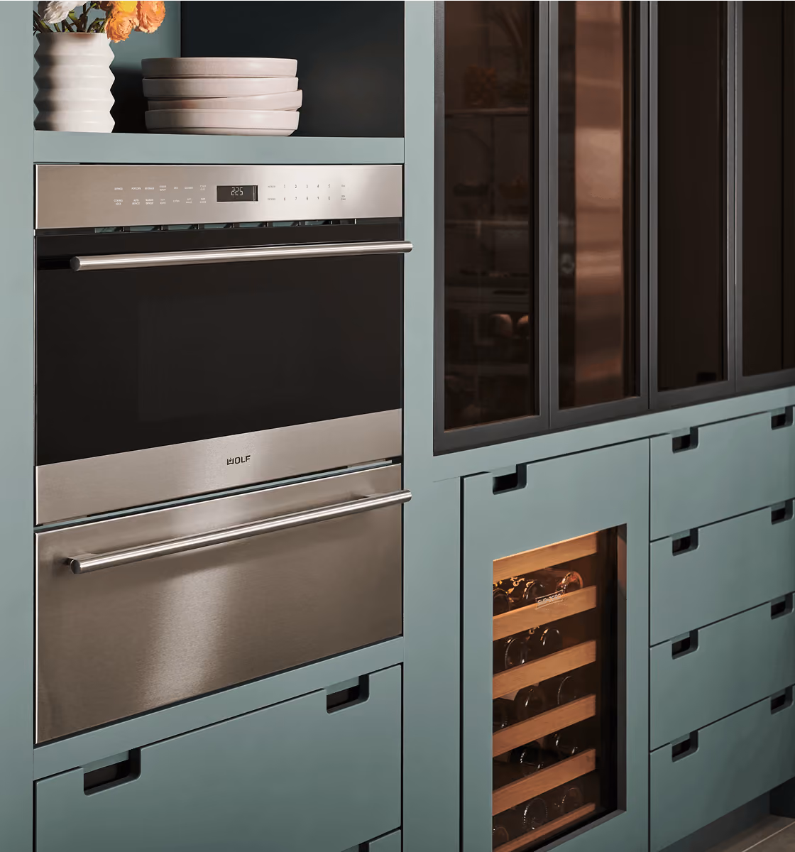 Wolf built-in microwave oven with touch control panel