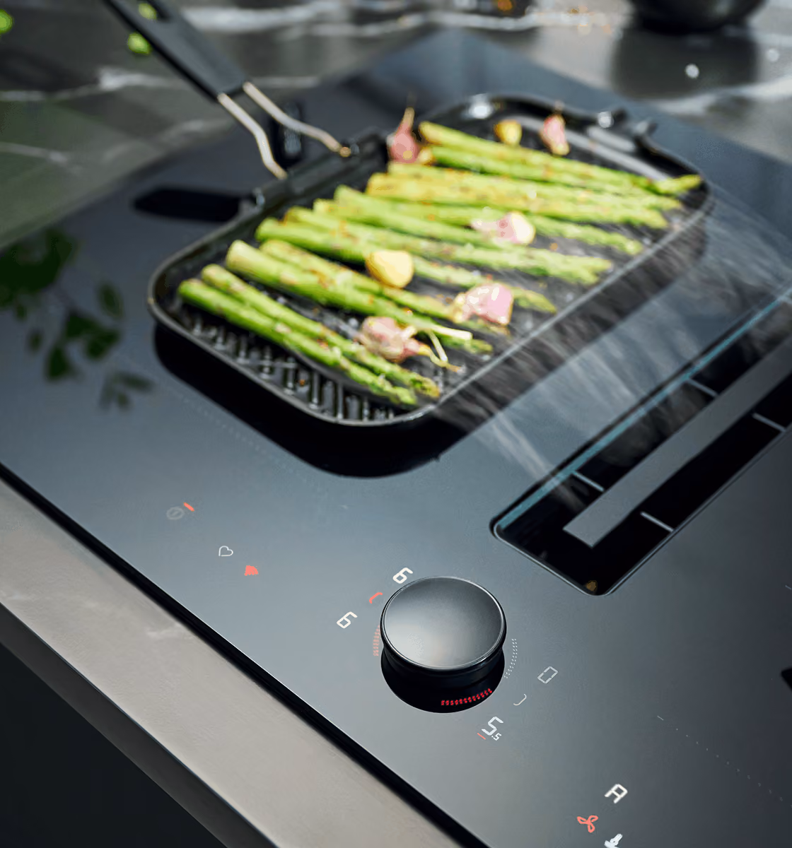 NEFF vented cooktop with integrated downdraft extraction