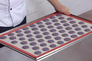 Blueberry macaron shells with real blueberry flavor