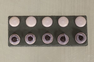 3D blueberry macaron filling
