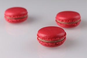 Strawberry wasabi macaron