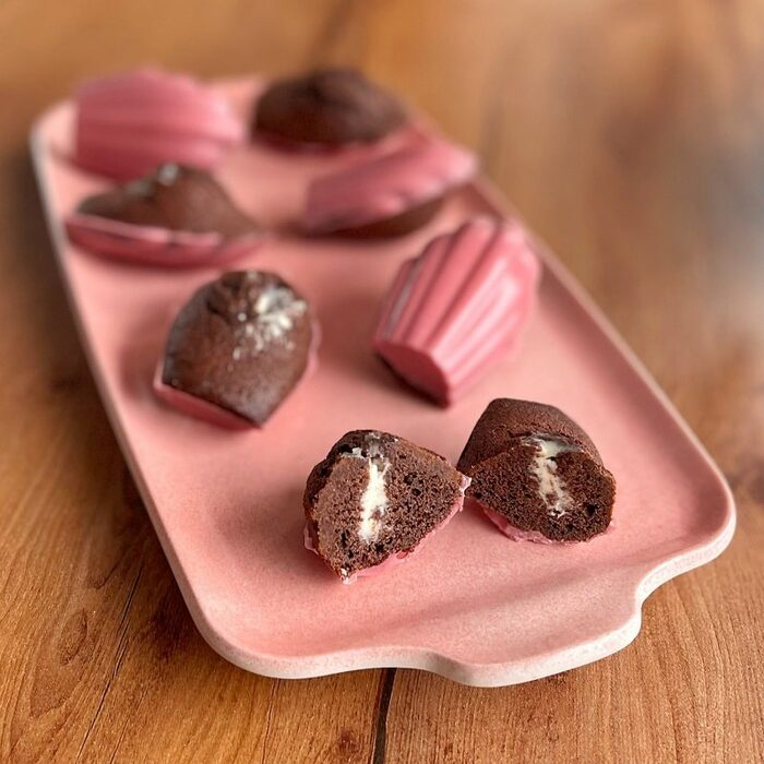 Filled ruby chocolate madeleines