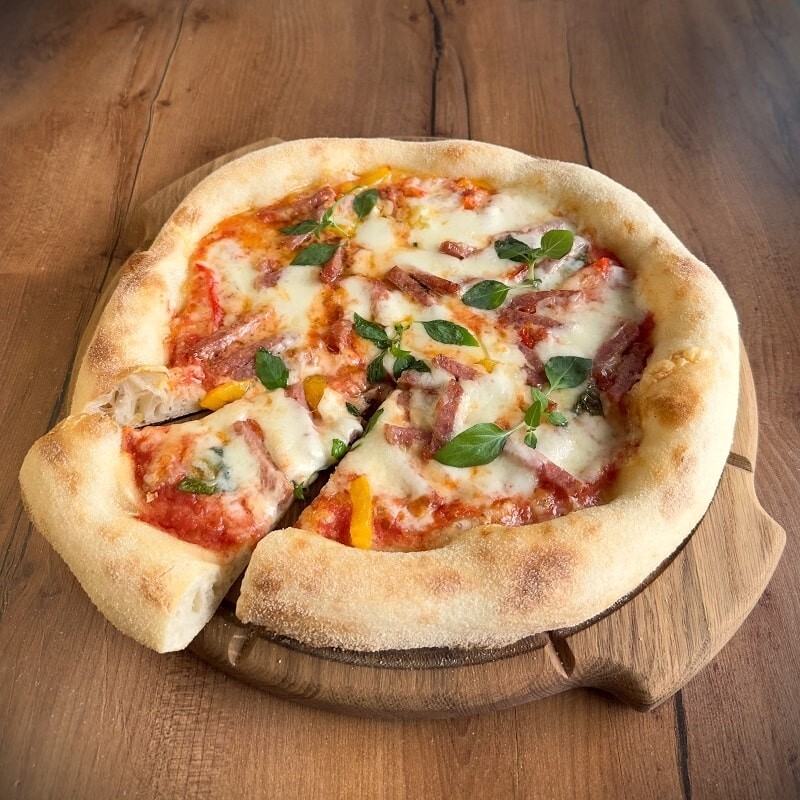 Neapolitan Salami pizza