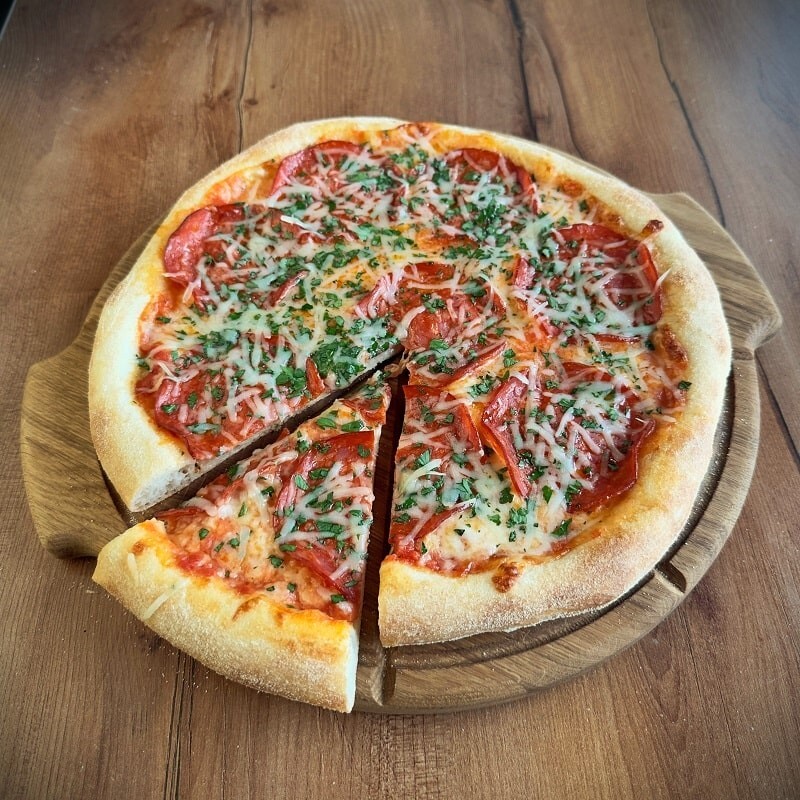 Pepperoni pizza