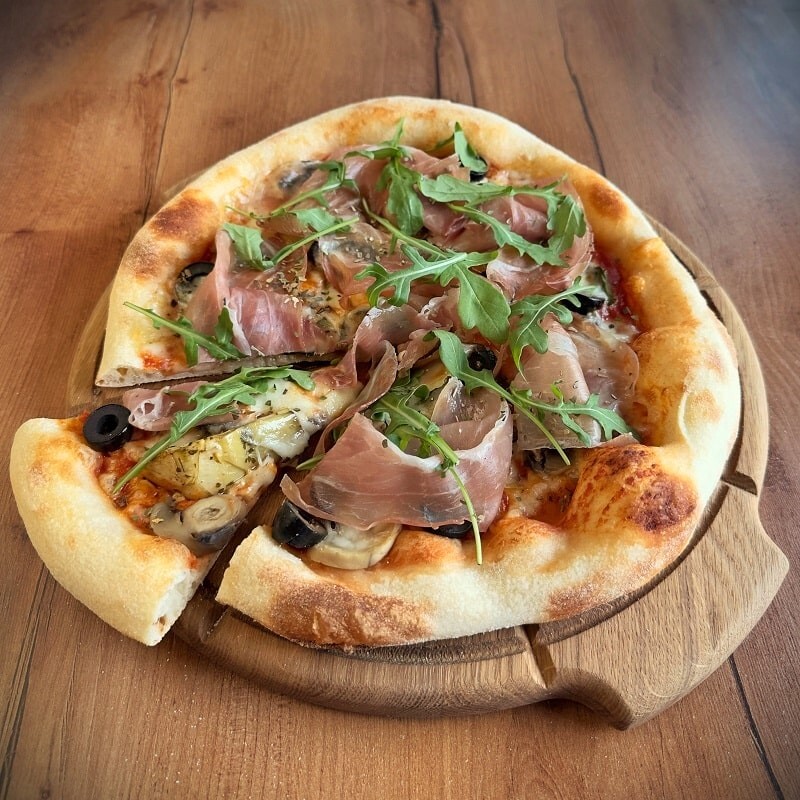 Capricciosa pizza