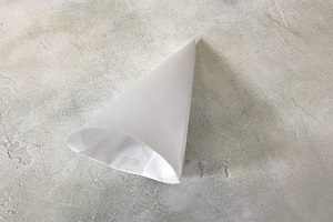 Paper cornet