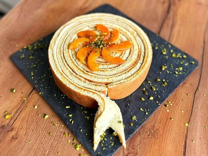 Pistachio apricot roll