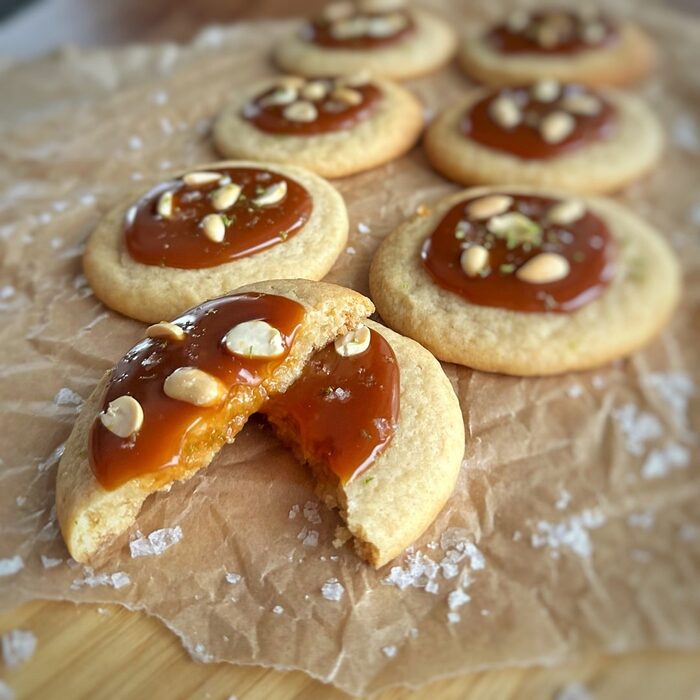 Peanut Cookies with Coconut Caramel