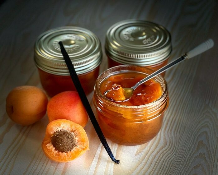 Apricot and vanilla