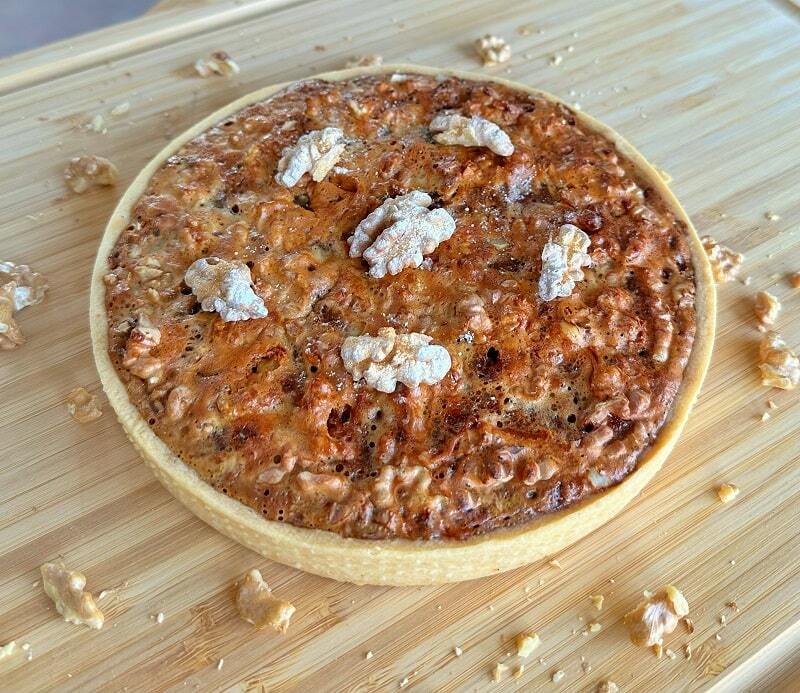Walnut pie