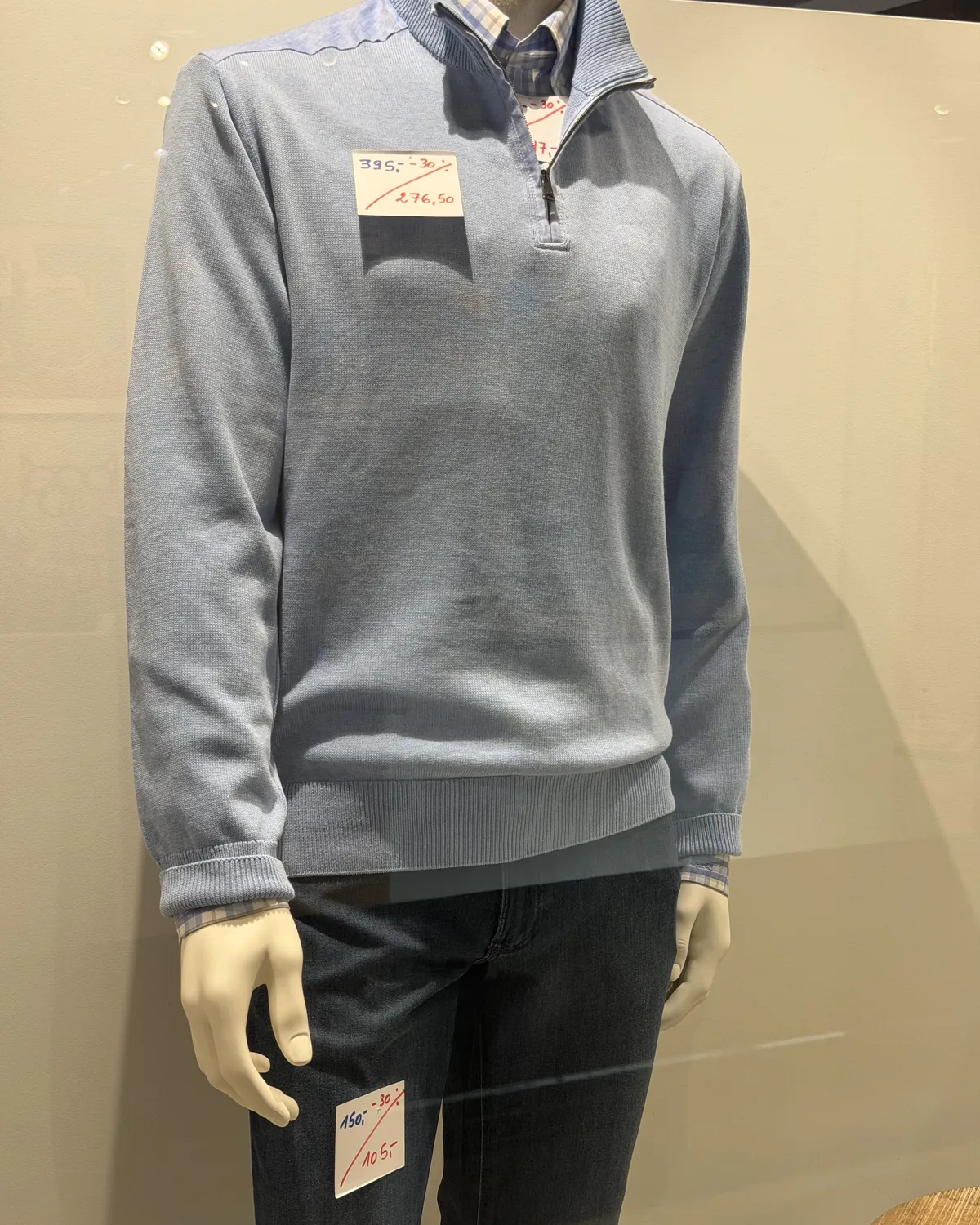 Pull zippé gris clair et jean en soldes, boutique homme
