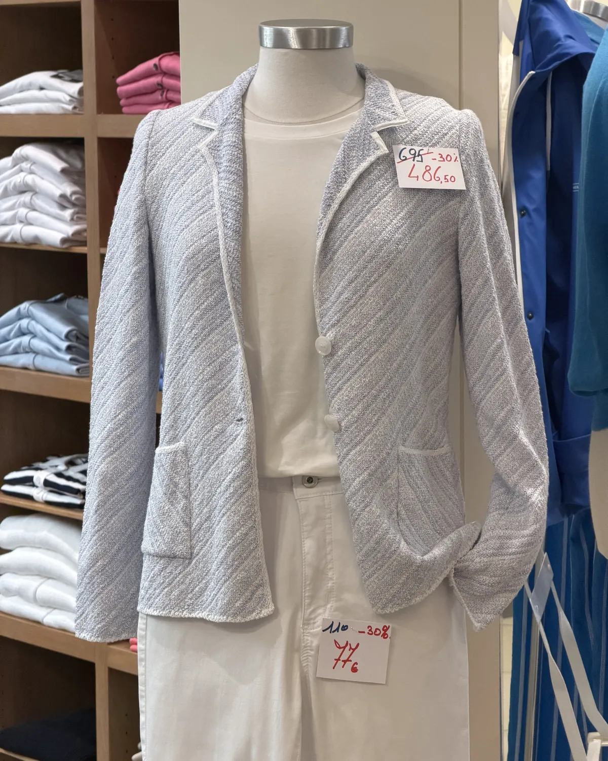 Blazer en maille bouclée gris-bleu en soldes