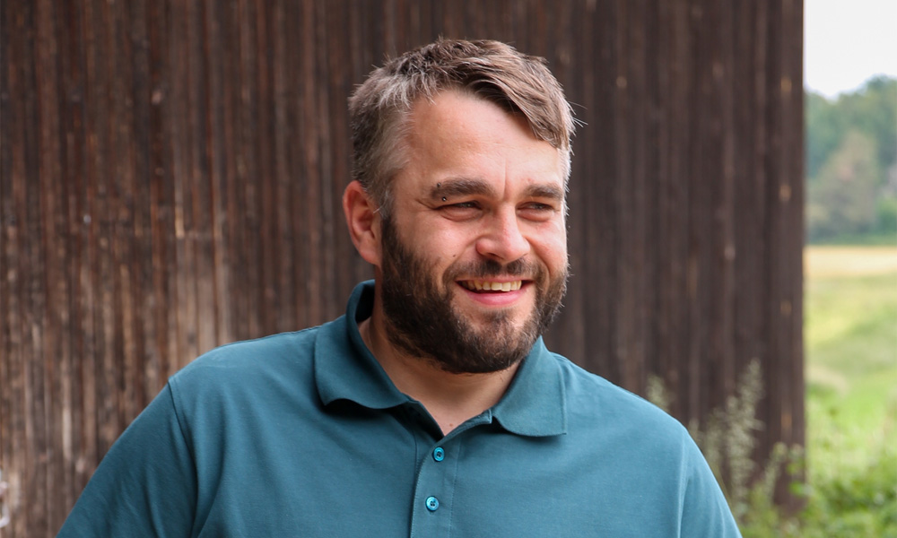 Sebastian Schmaußer vom Lohnunternehmen Schmaußer