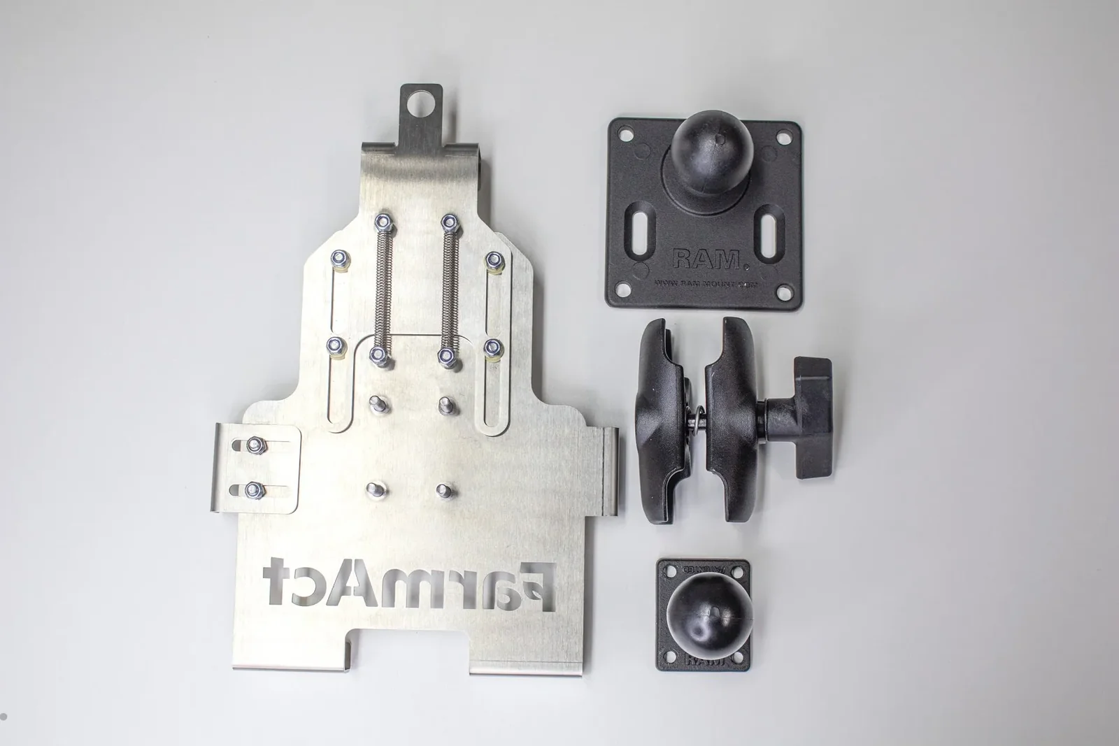 FarmAct MultiGrip Tablethalterung mit RAM-Mount-Kugelgelenk, Arm und Befestigungsplatten