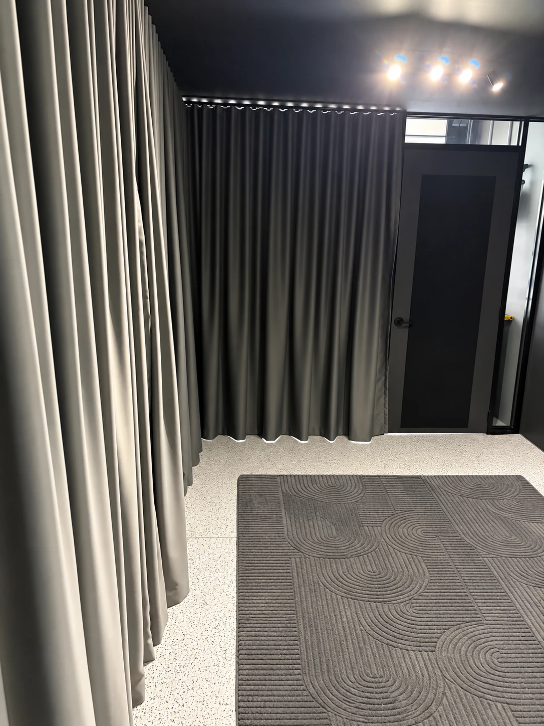 Another view of the private room