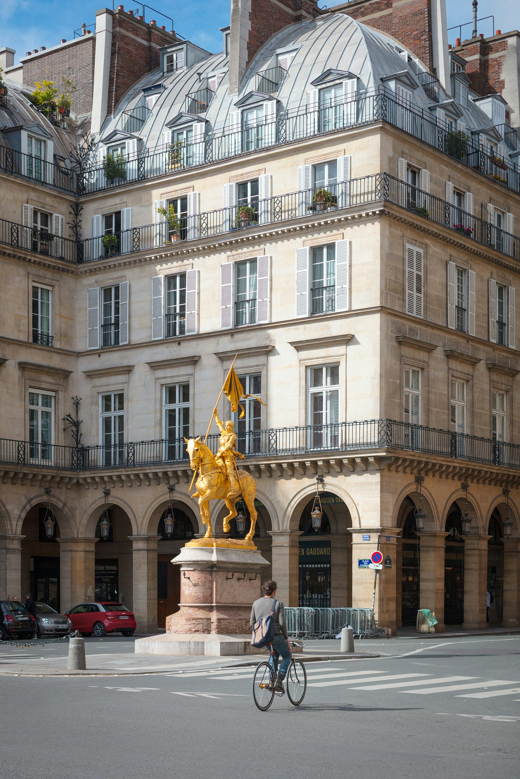 Immeuble haussmannien parisien — immobilier patrimonial Élysée Consulting