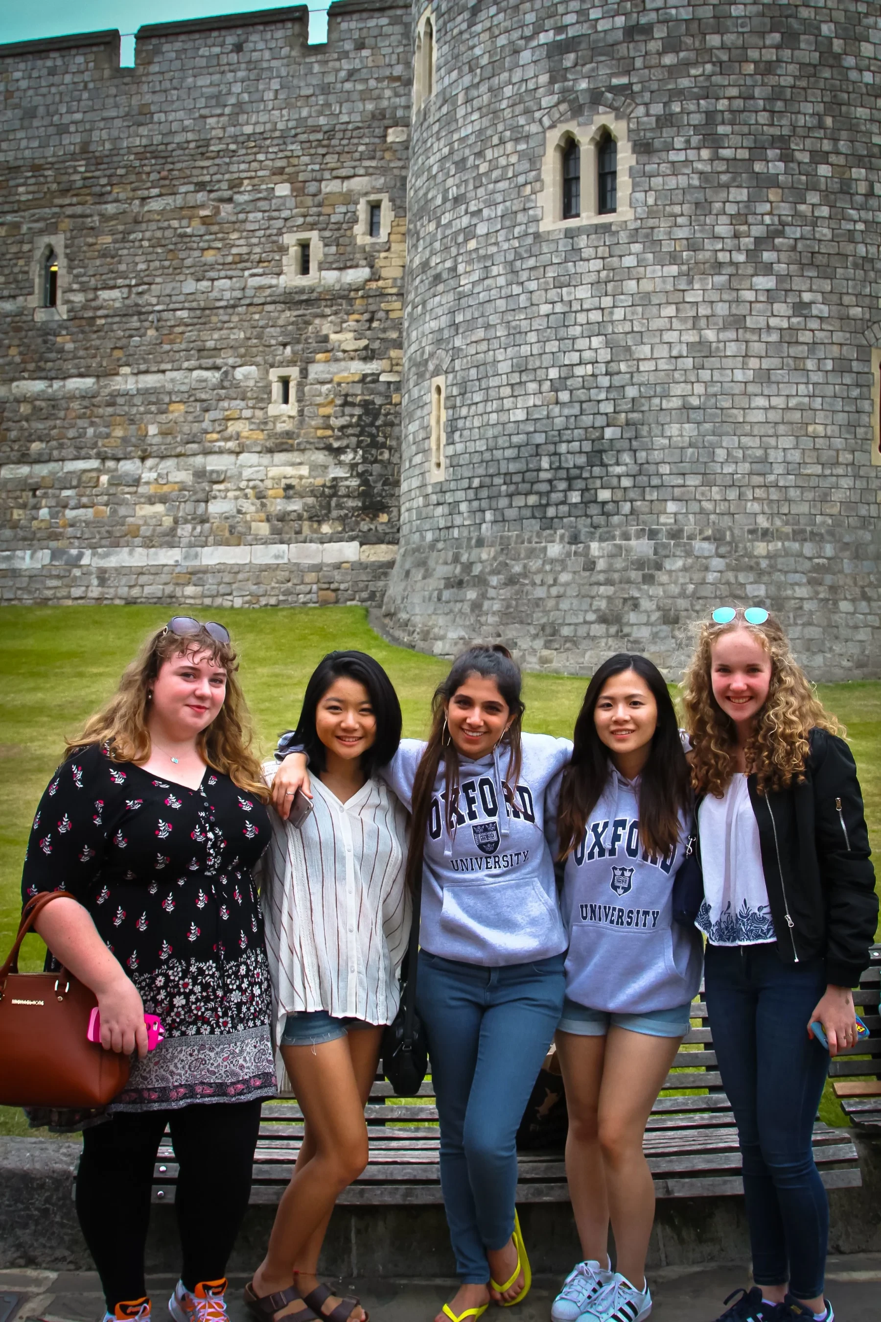 Group of students posing for a picture