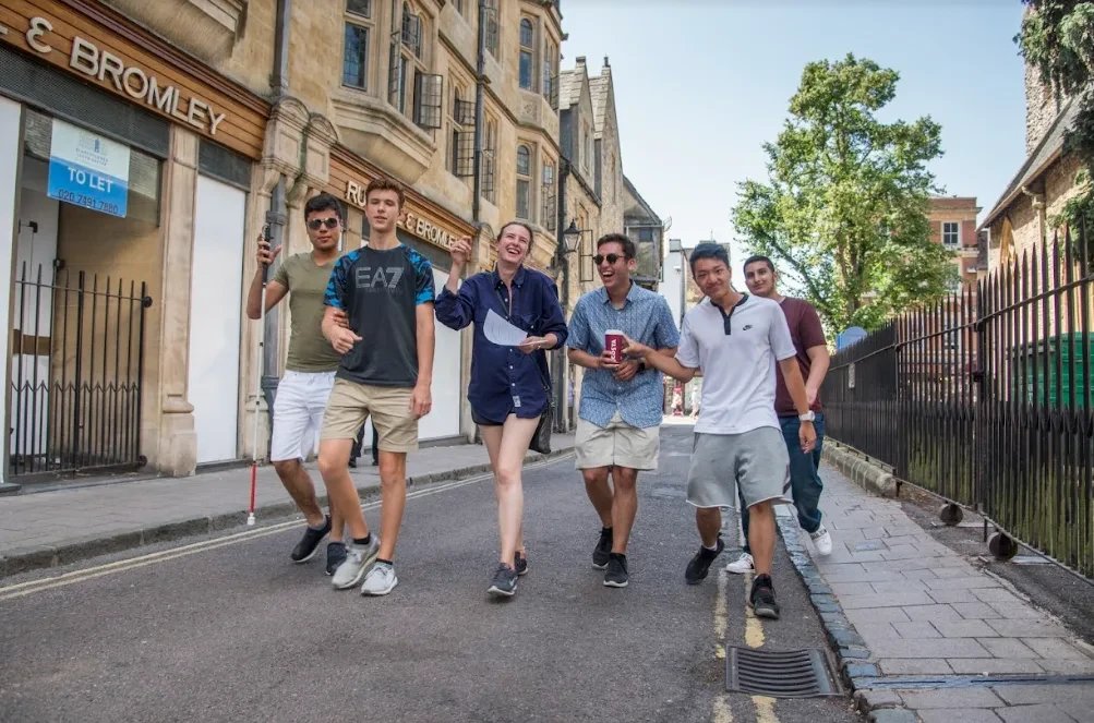 2017 Excursions – The Oxford Scavenger Hunt