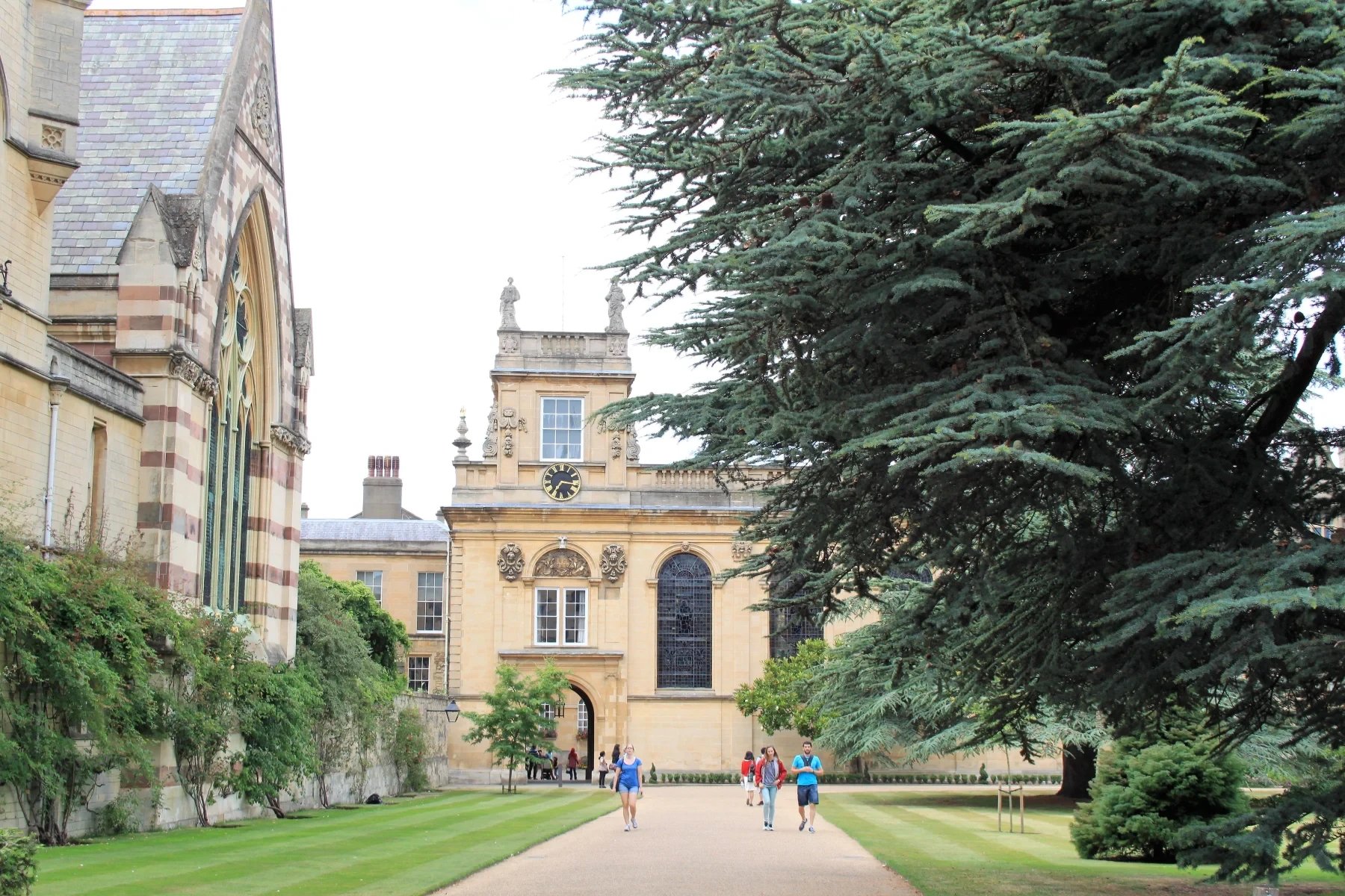 5 reasons to attend a Cambridge Summer School