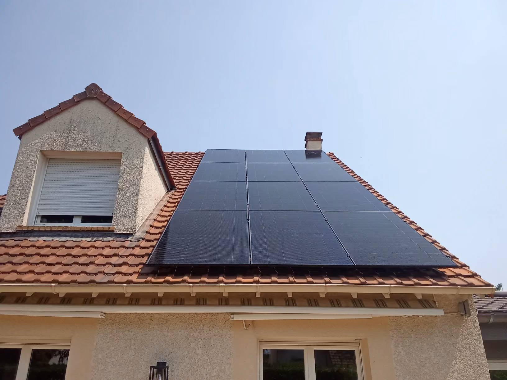 installation-12-panneaux-solaires-bretigny-sur-orge-essonne-essonne-e99894-1