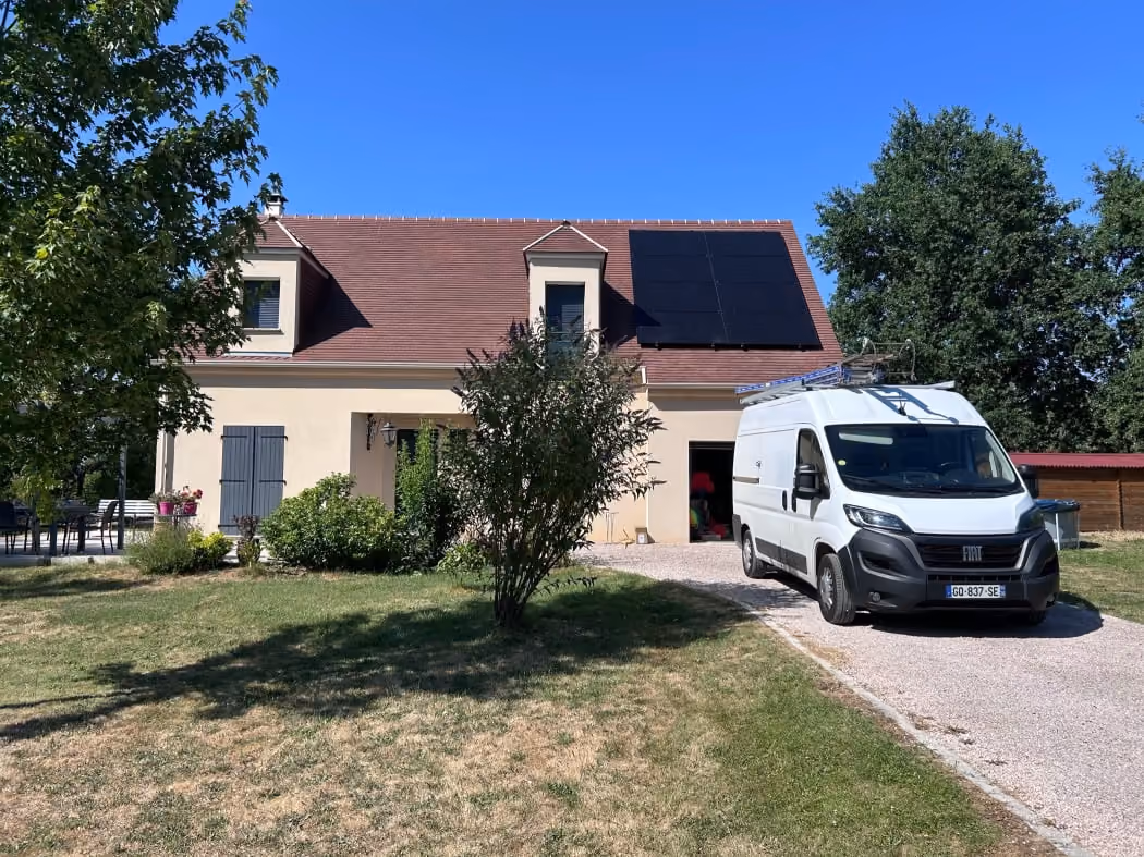 installation-8-panneaux-solaires-behoust-yvelines-yvelines-e3bdf2-1