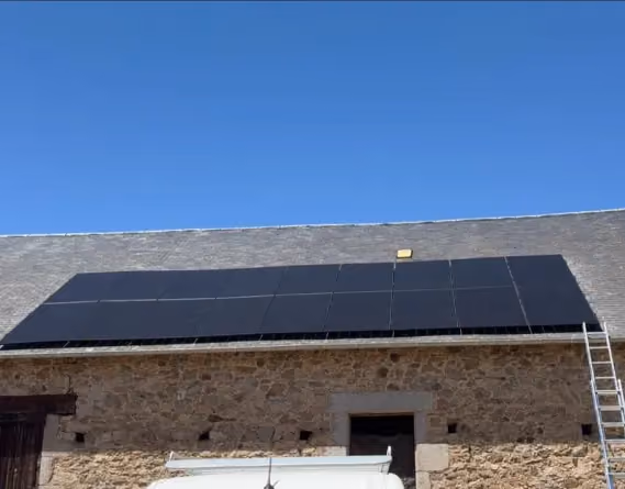 installation-18-panneaux-solaires-saint-loup-creuse-creuse-c52f72-1