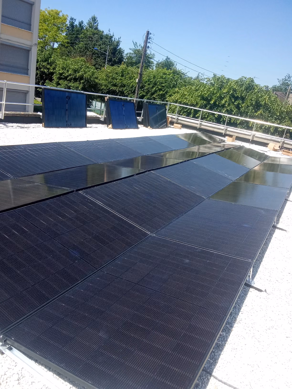 installation-42-panneaux-solaires-domont-val-doise-val-doise-72e134-1