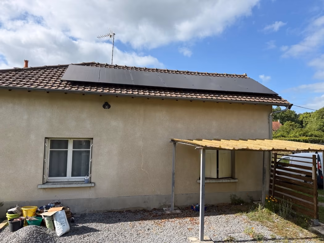 installation-12-panneaux-solaires-ahun-creuse-creuse-ff2af7-1