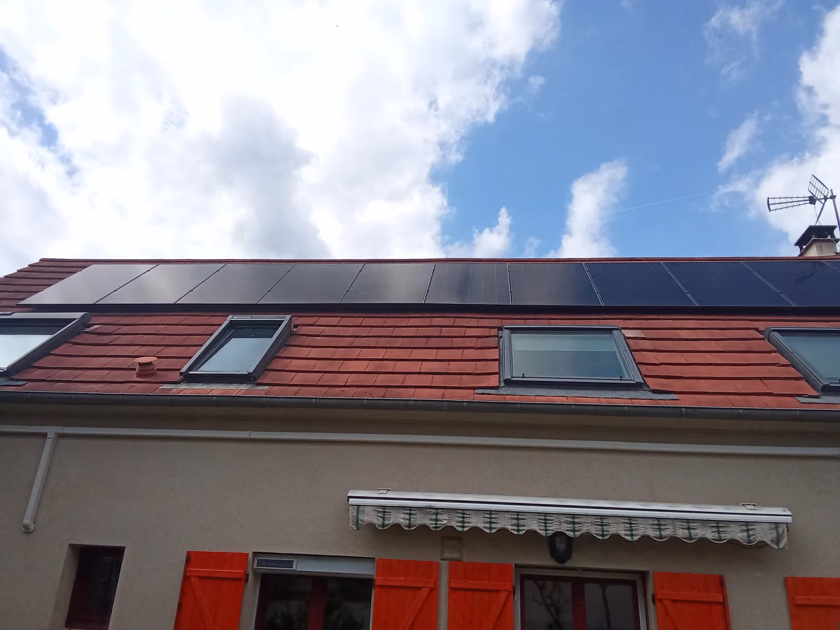 installation-14-panneaux-solaires-marcoussis-essonne-essonne-a2e1d7-1