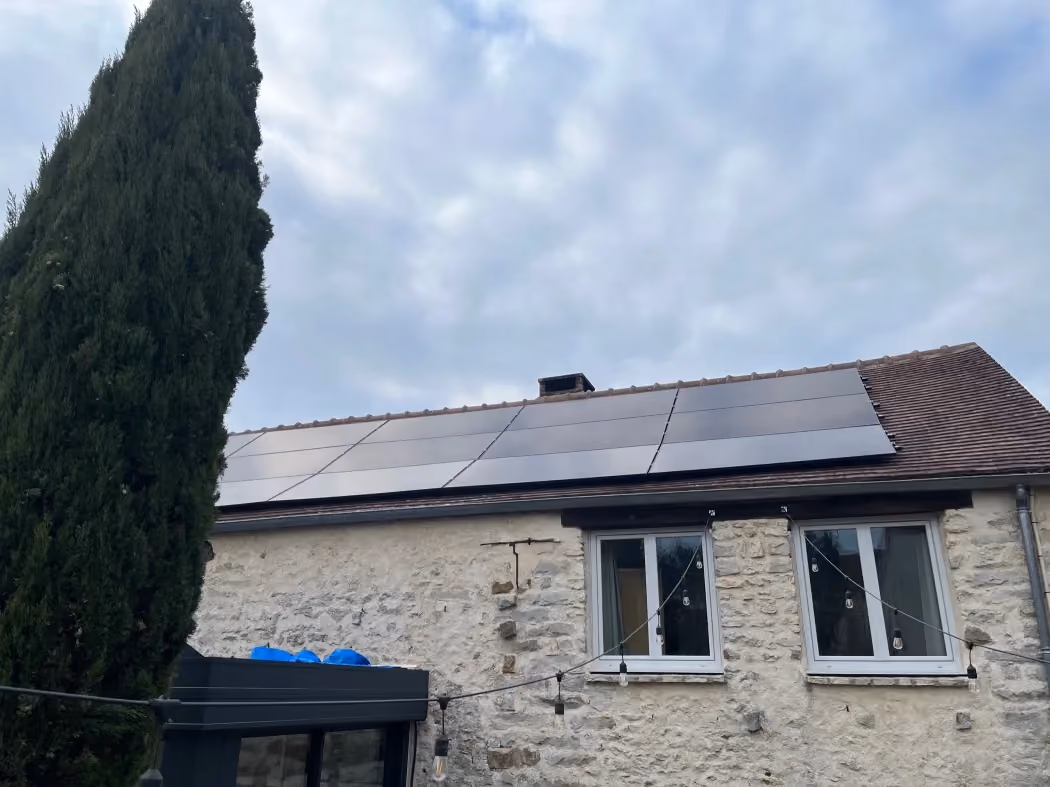 installation-18-panneaux-solaires-vayre-sur-essonne-essonne-essonne-aeaf41-1