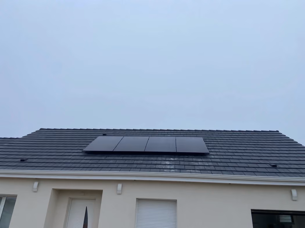 installation-4-panneaux-solaires-ecrosnes-eure-et-loir-eure-et-loir-f1501c-1