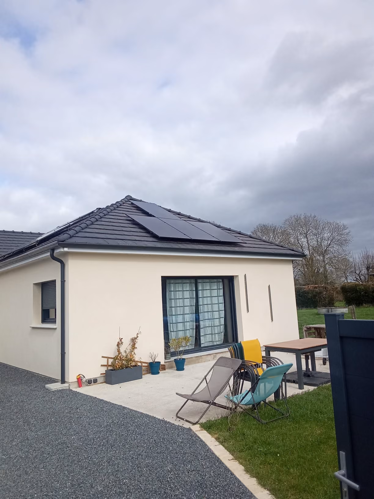 installation-10-panneaux-solaires-flancourt-crescy-en-roumois-eure-eure-6c1188-1