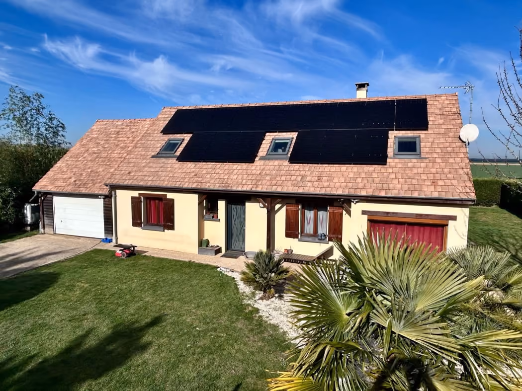 installation-16-panneaux-solaires-villemeux-sur-eure-eure-et-loir-eure-et-loir-b5ff2a-1