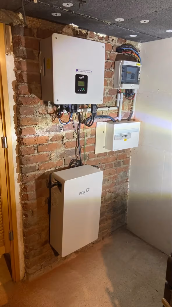 installation-9-panneaux-solaires-palaiseau-essonne-essonne-3d3e8f-1