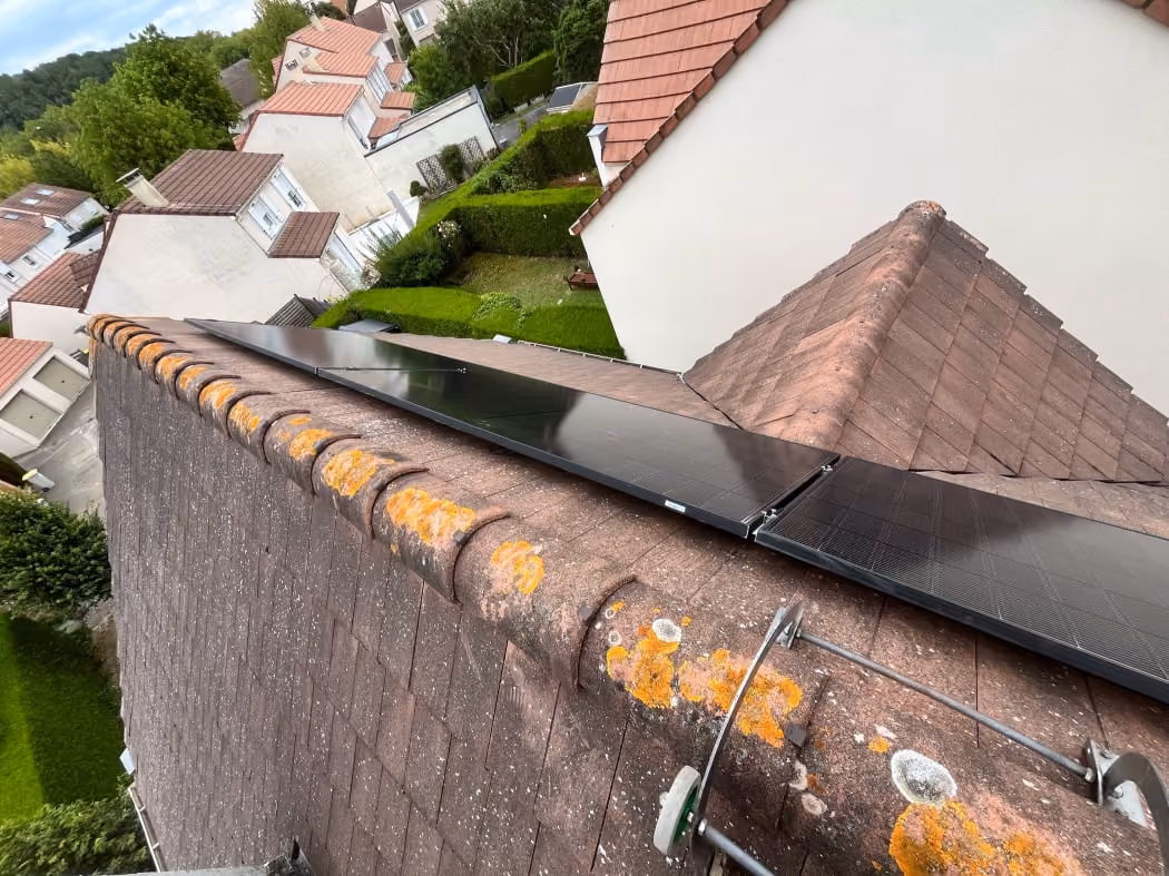 installation-6-panneaux-solaires-elancourt-yvelines-yvelines-e615e6-1