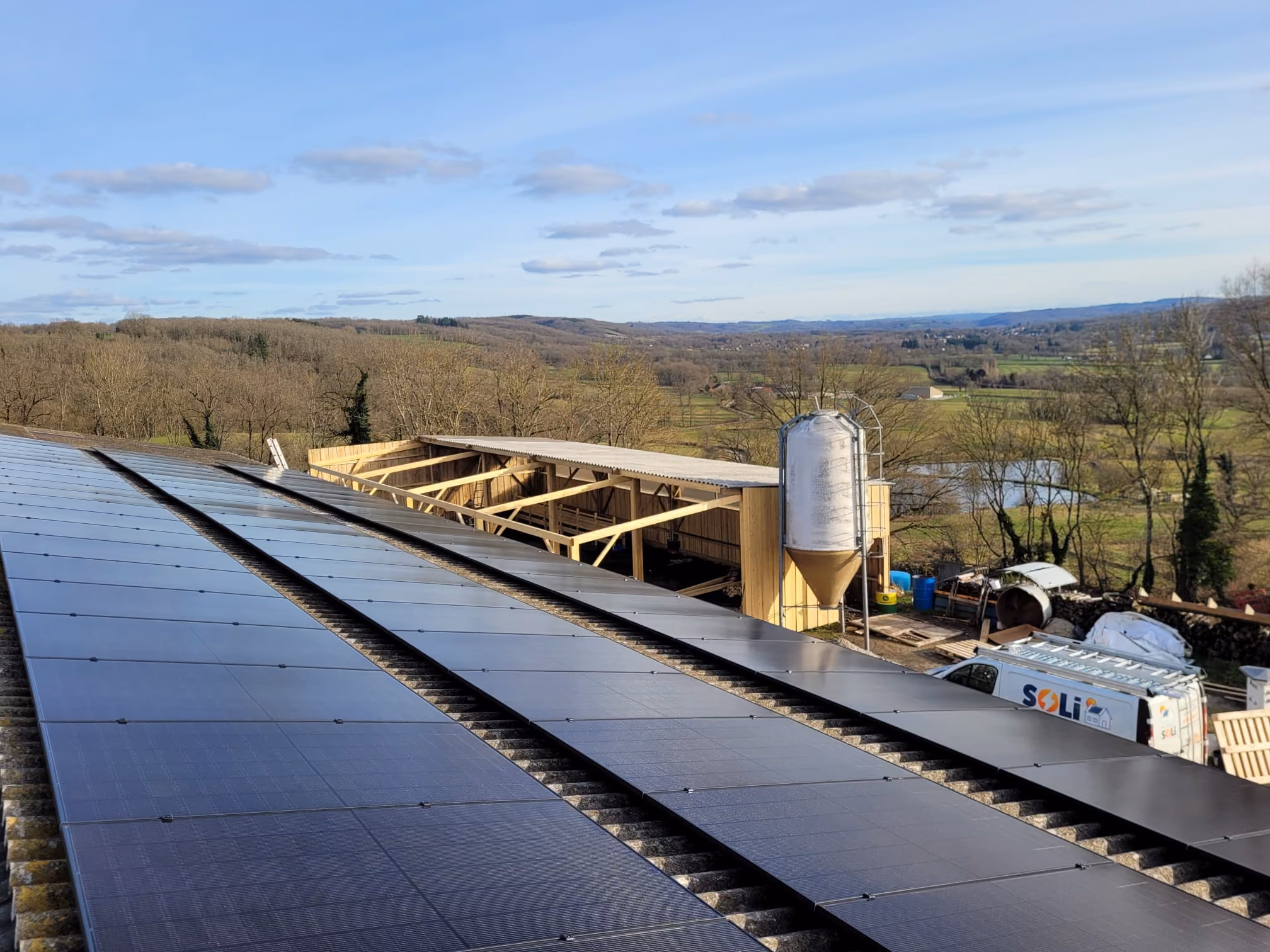 installation-72-panneaux-solaires-moutier-dahun-creuse-creuse-e23f45-1