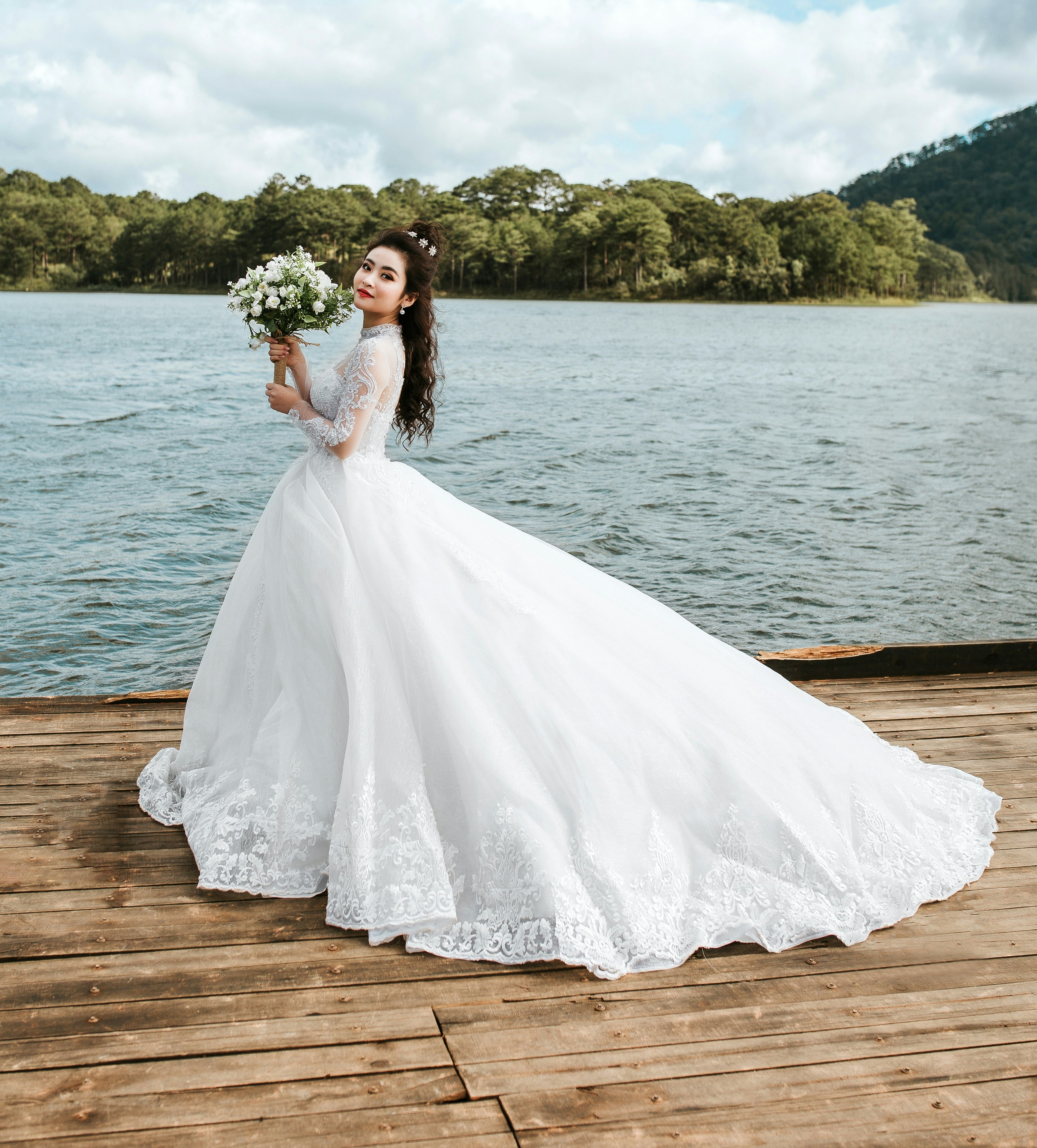 Ein Hochzeitskleid in der Ausführung Prinzessin