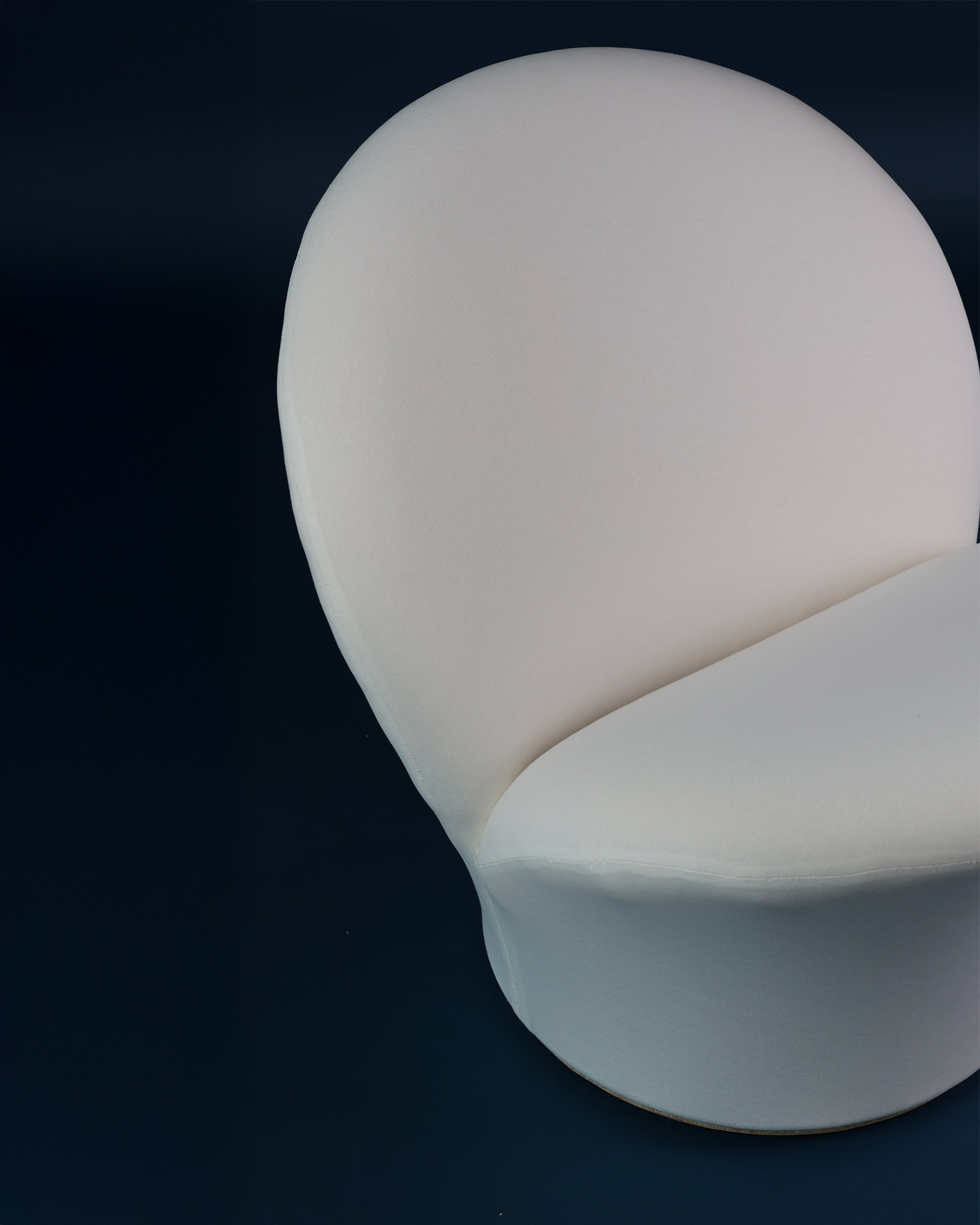 Pierre Paulin armchair - Close-up on backrest and seat