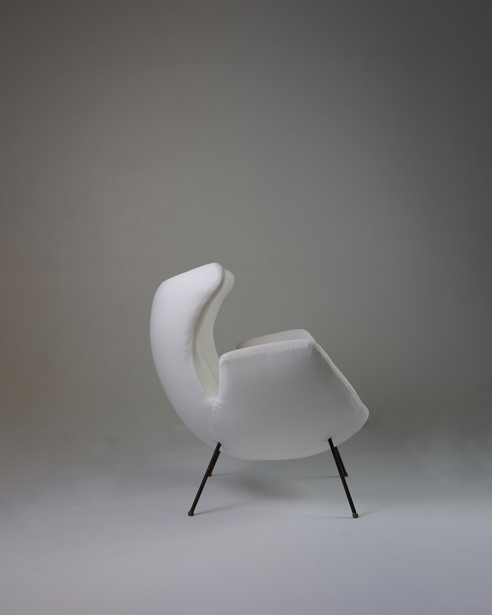 Mid-century modern armchair by Martin Eisler and Carlo Hauner - side profile view detailing the chair incline and organic silhouette