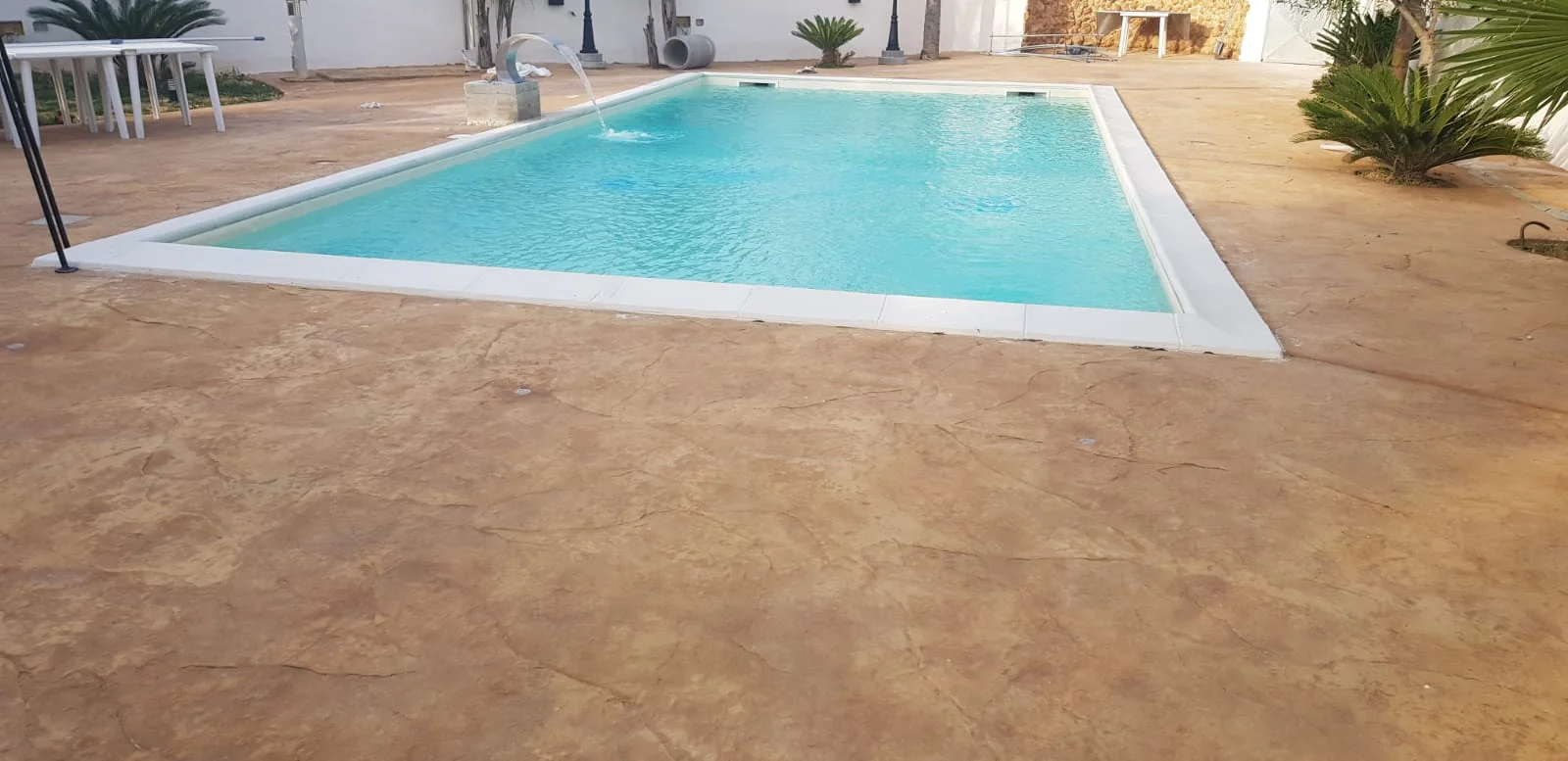 Superficie decorativa in cemento stampato