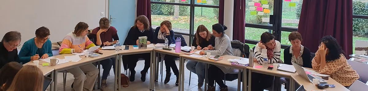 Je-lie, salle de formation avec stagiaires