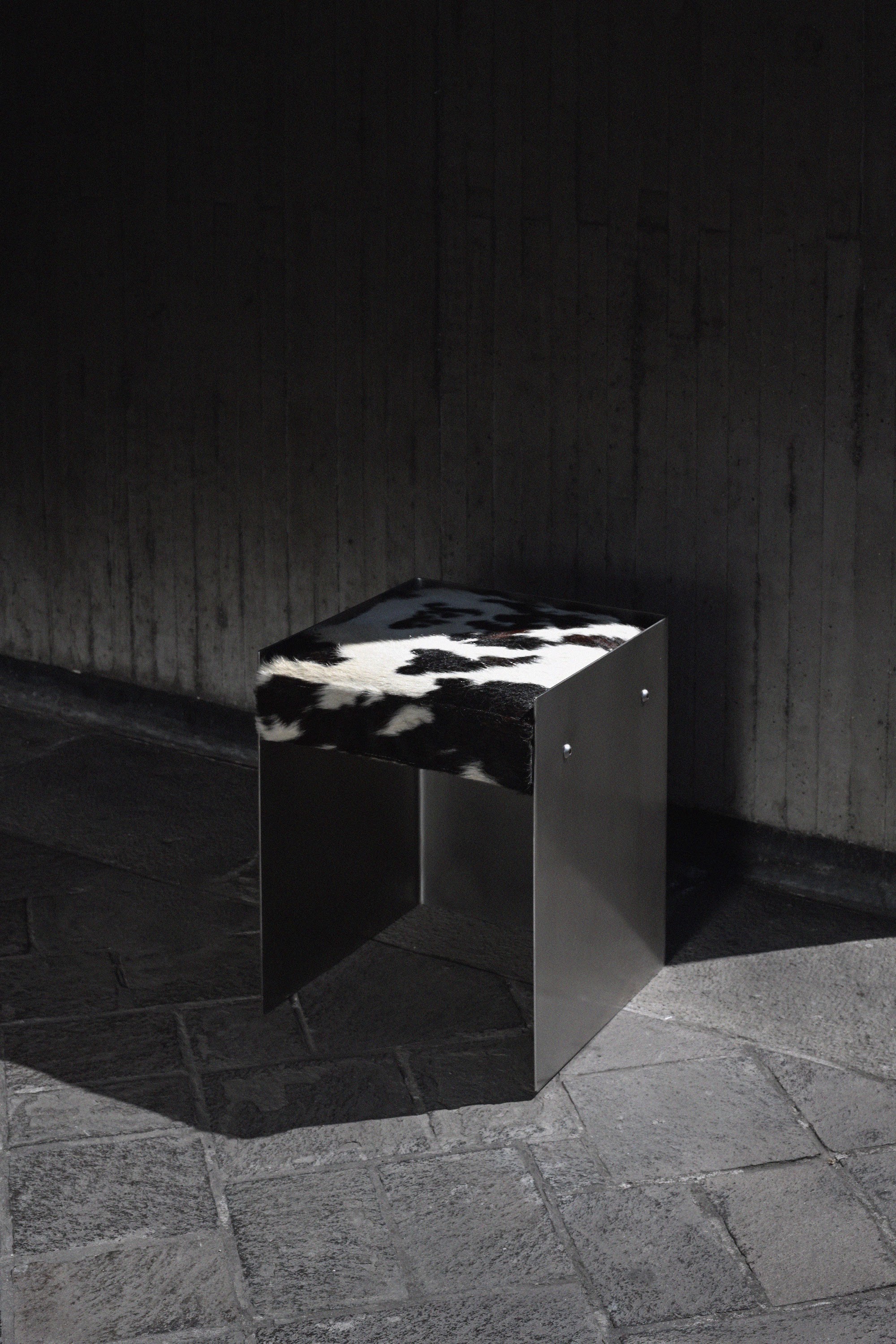 Stool WRP-0004