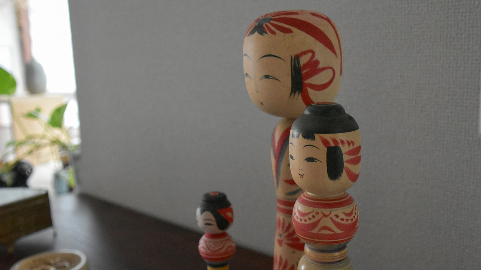 Kokeshi dolls for display