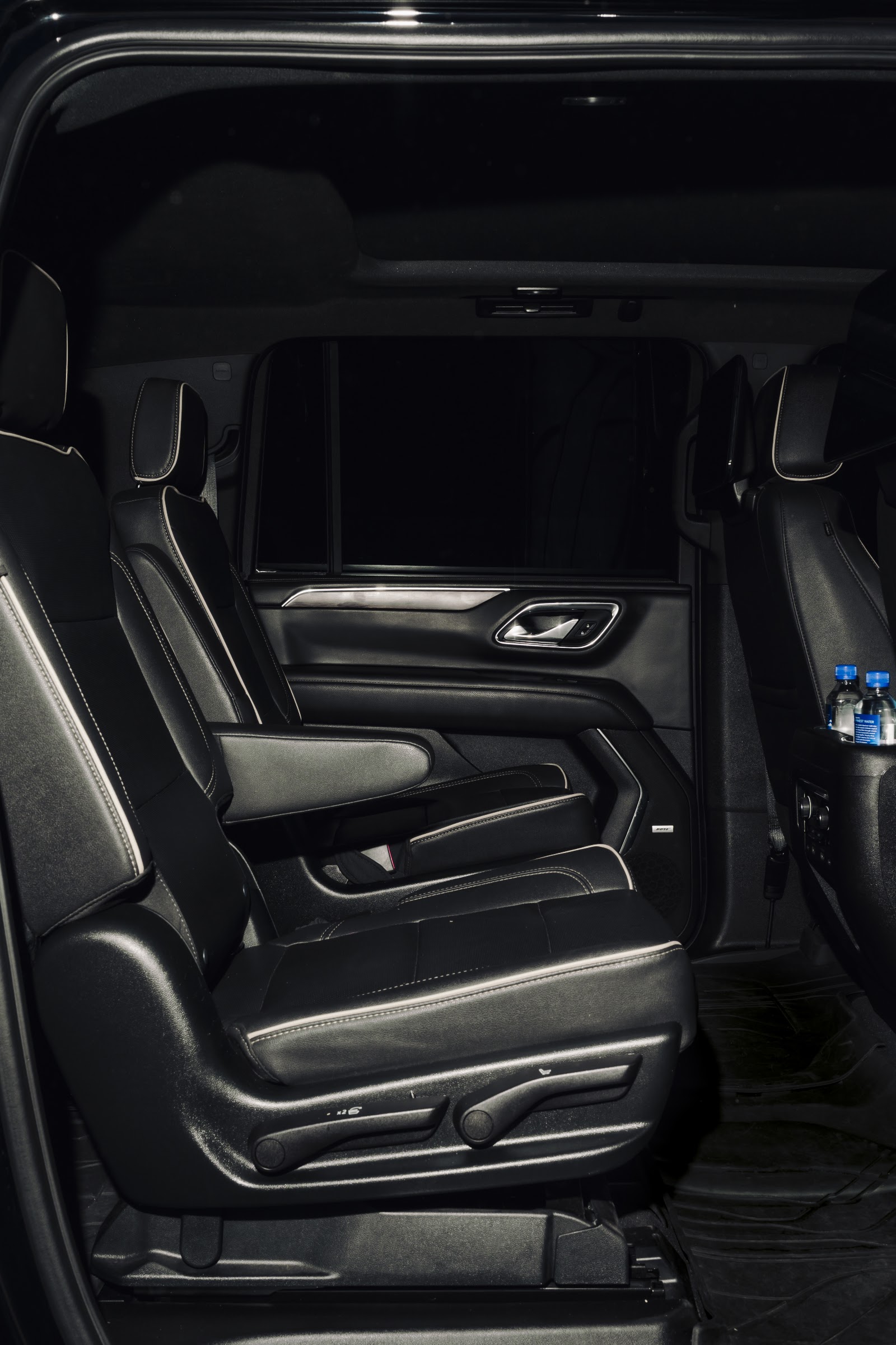 Luxury SUV photo
