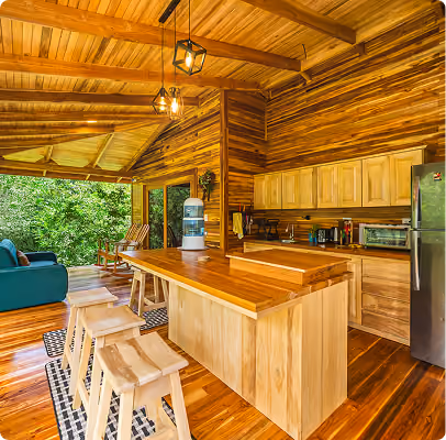 Modern kitchen with premium finishes in a Costa Rica home