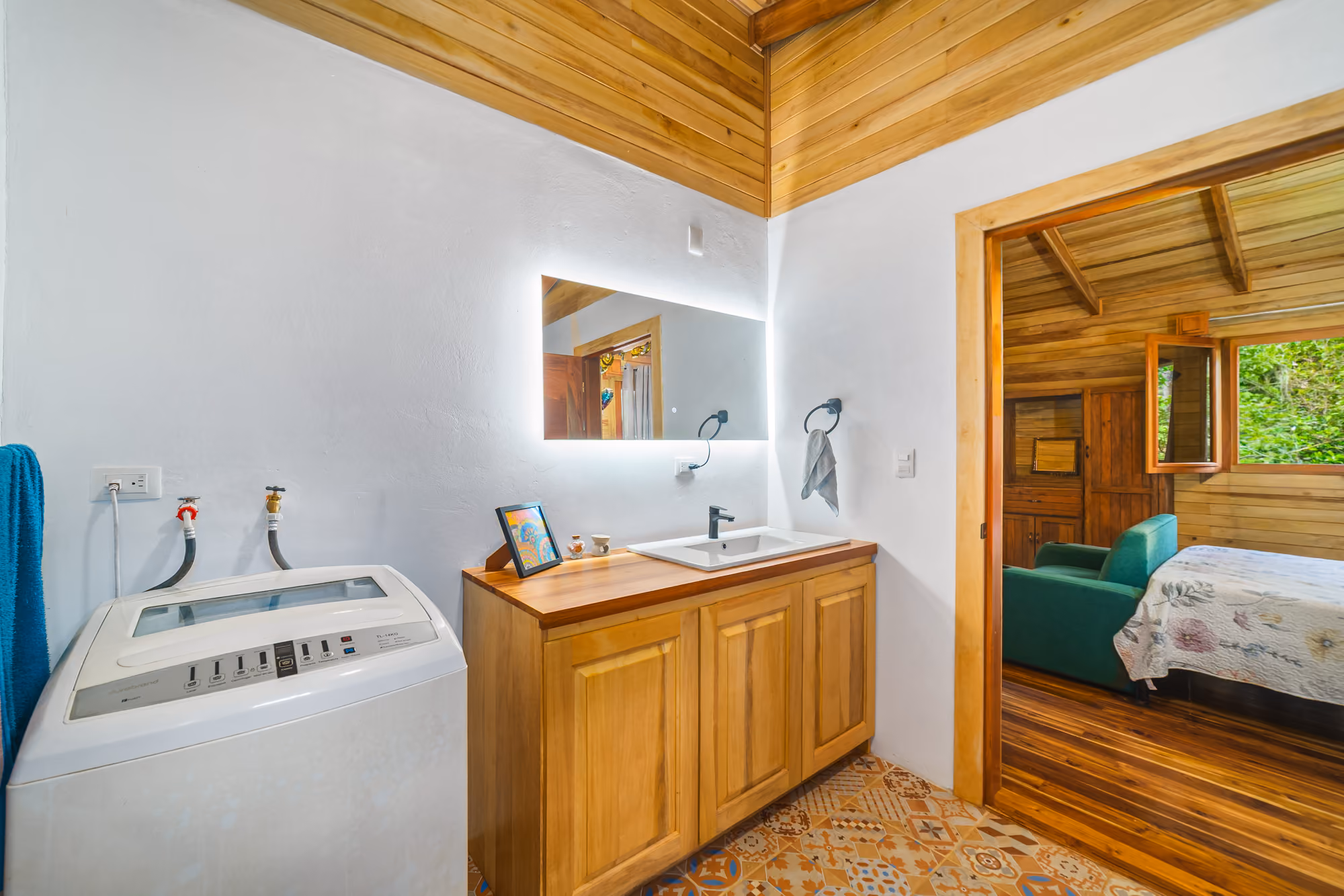 Elegant bathroom with premium finishes in Costa Rica