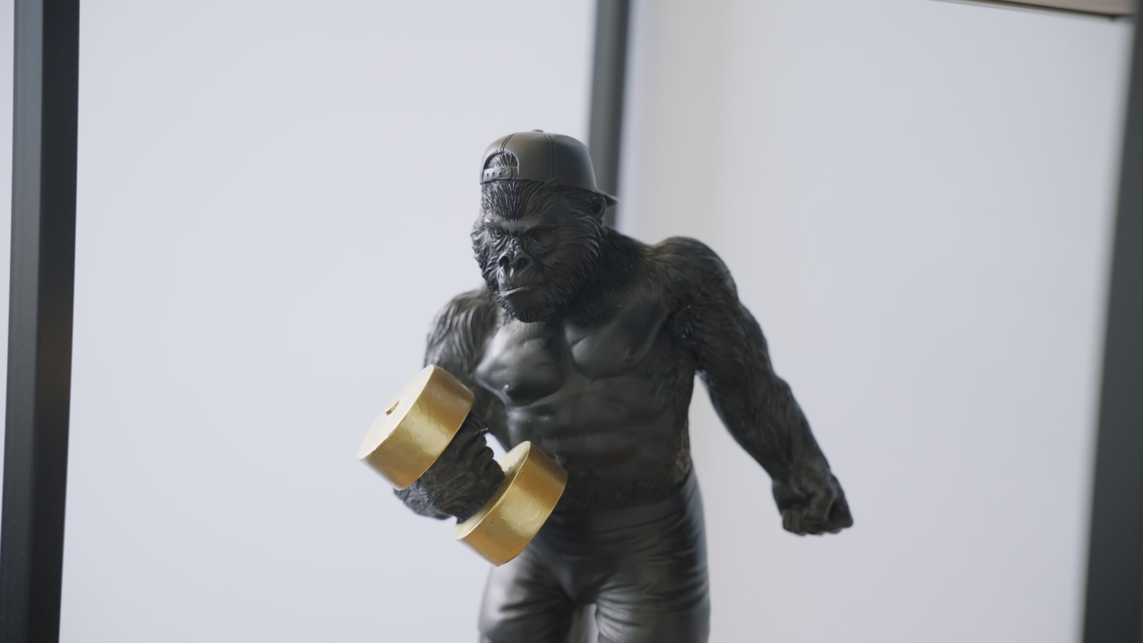 Figur mit Hanteln – Datenschutz für Fitnessstudios